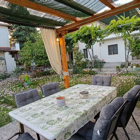 Mikros Paradisos Pelion بيت للعطل Áyios Vlásios
