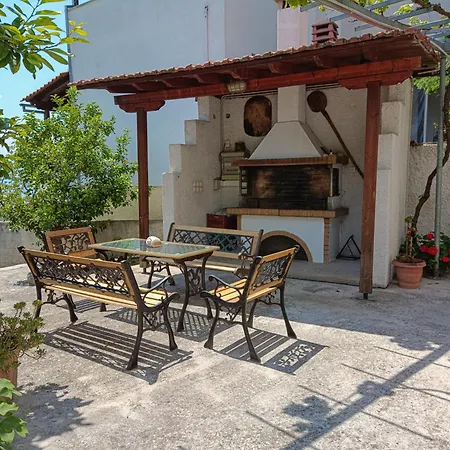 Mikros Paradisos Pelion بيت للعطل